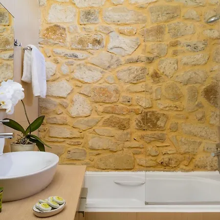 Olga's Filoxenia - Aladanos-private Pool And Heated Jacuzzi Villa Makhairoi