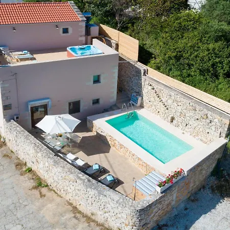Olga's Filoxenia - Aladanos-private Pool And Heated Jacuzzi *
