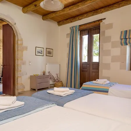 Olga's Filoxenia - Aladanos-private Pool And Heated Jacuzzi Makhairoí