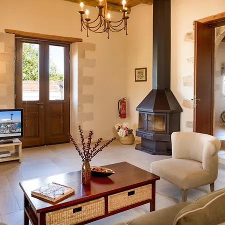 Olga's Filoxenia - Aladanos-private Pool And Heated Jacuzzi Villa *