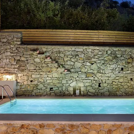 Villa Olga's Filoxenia - Aladanos-private Pool And Heated Jacuzzi *